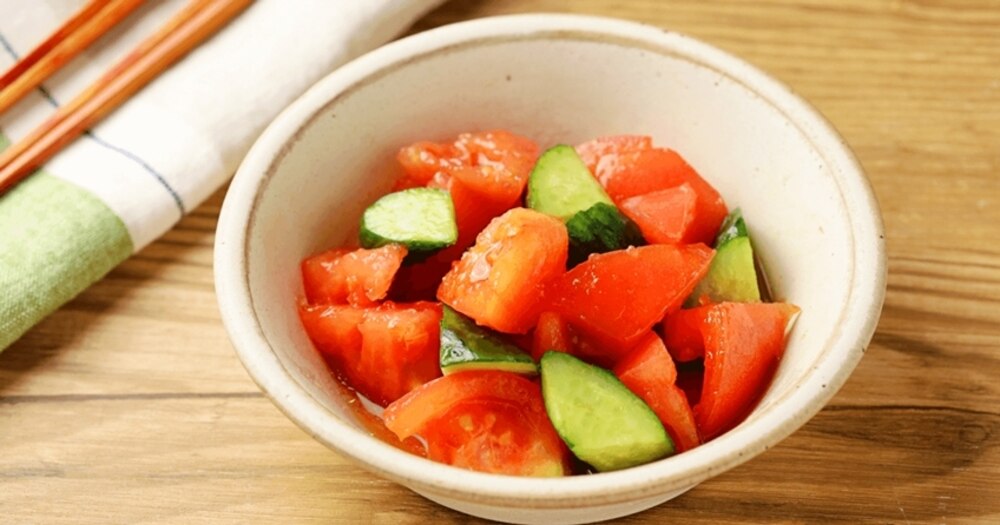 【副菜】トマトときゅうりのめんつゆ和えサラダ